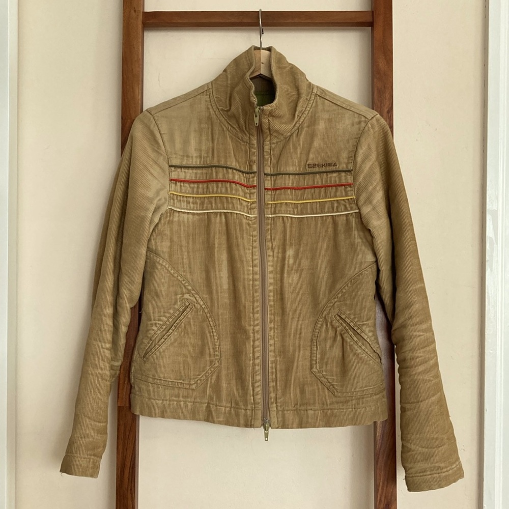 Tan corduroy vintage jacket, size Medium/Small.